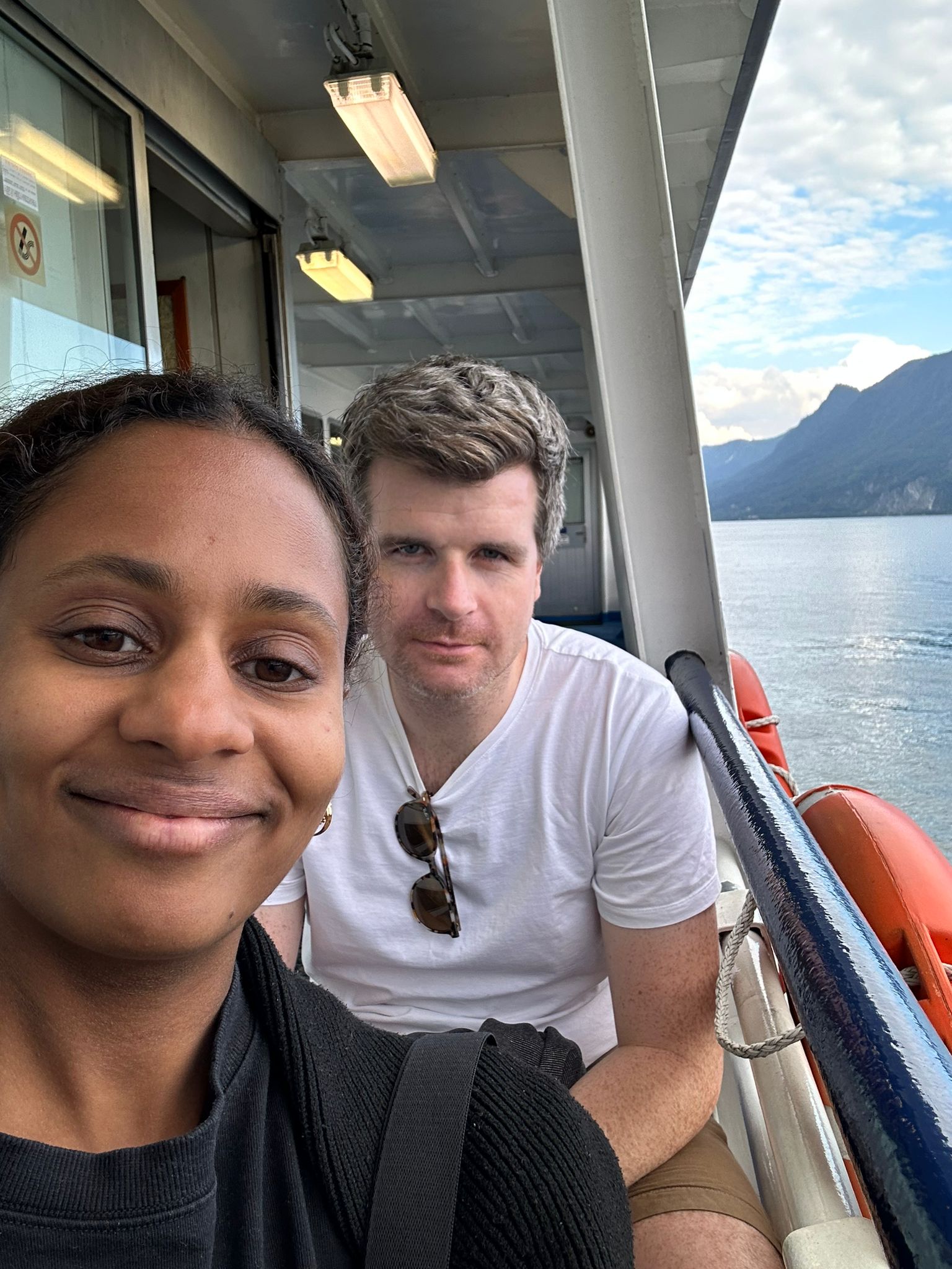 Photo of the couple (closed mouth)